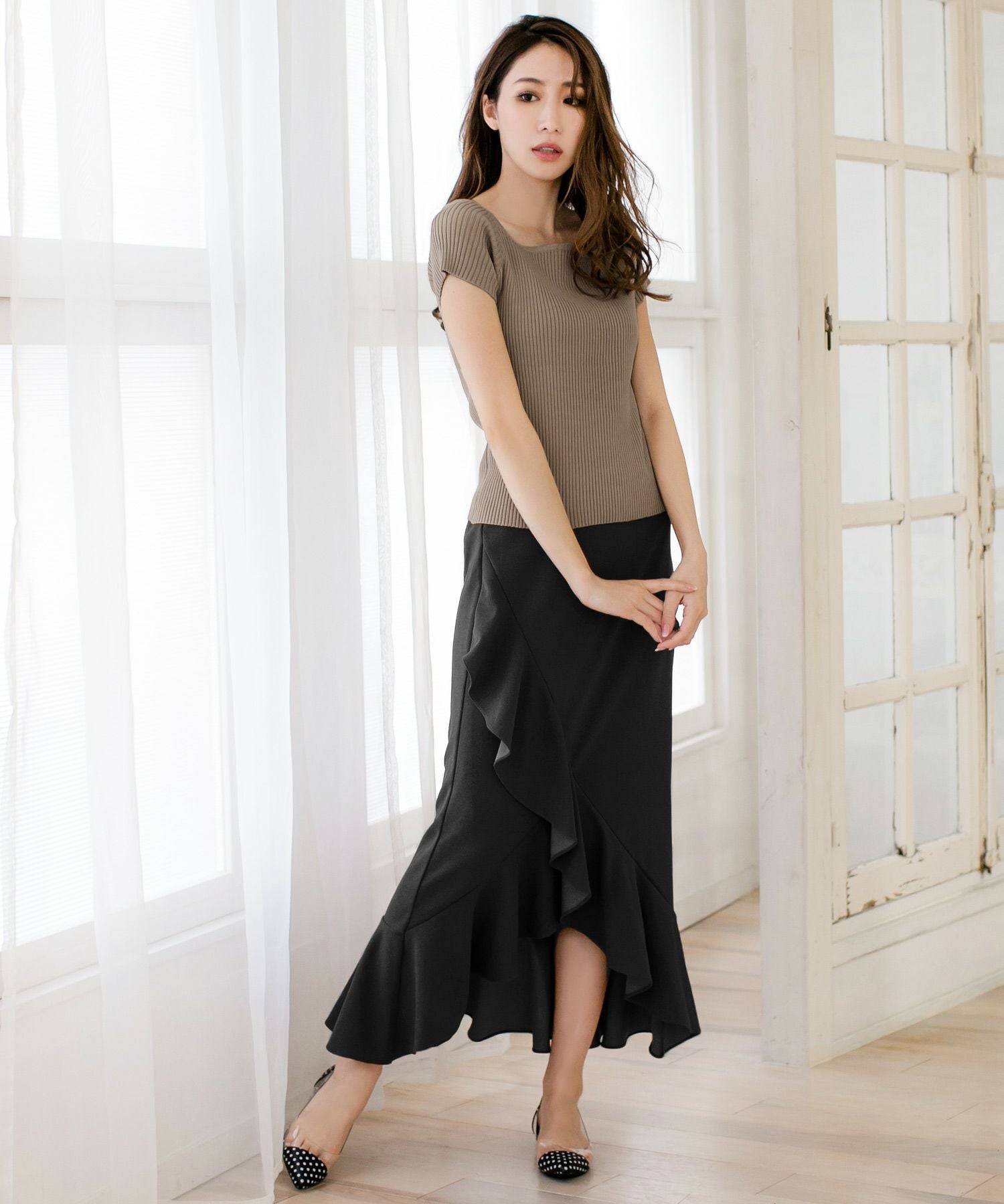 袖丈が選べるスクエアネックニット JB510595