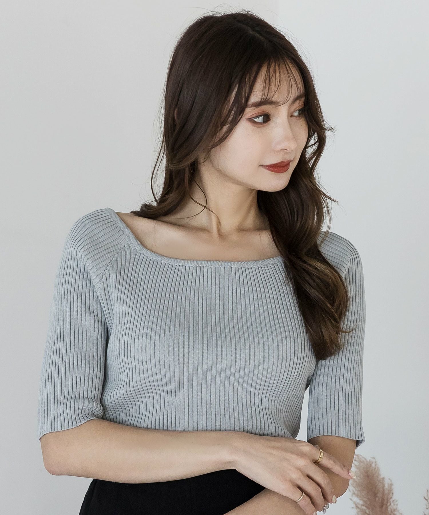 袖丈が選べるスクエアネックニット JB510595