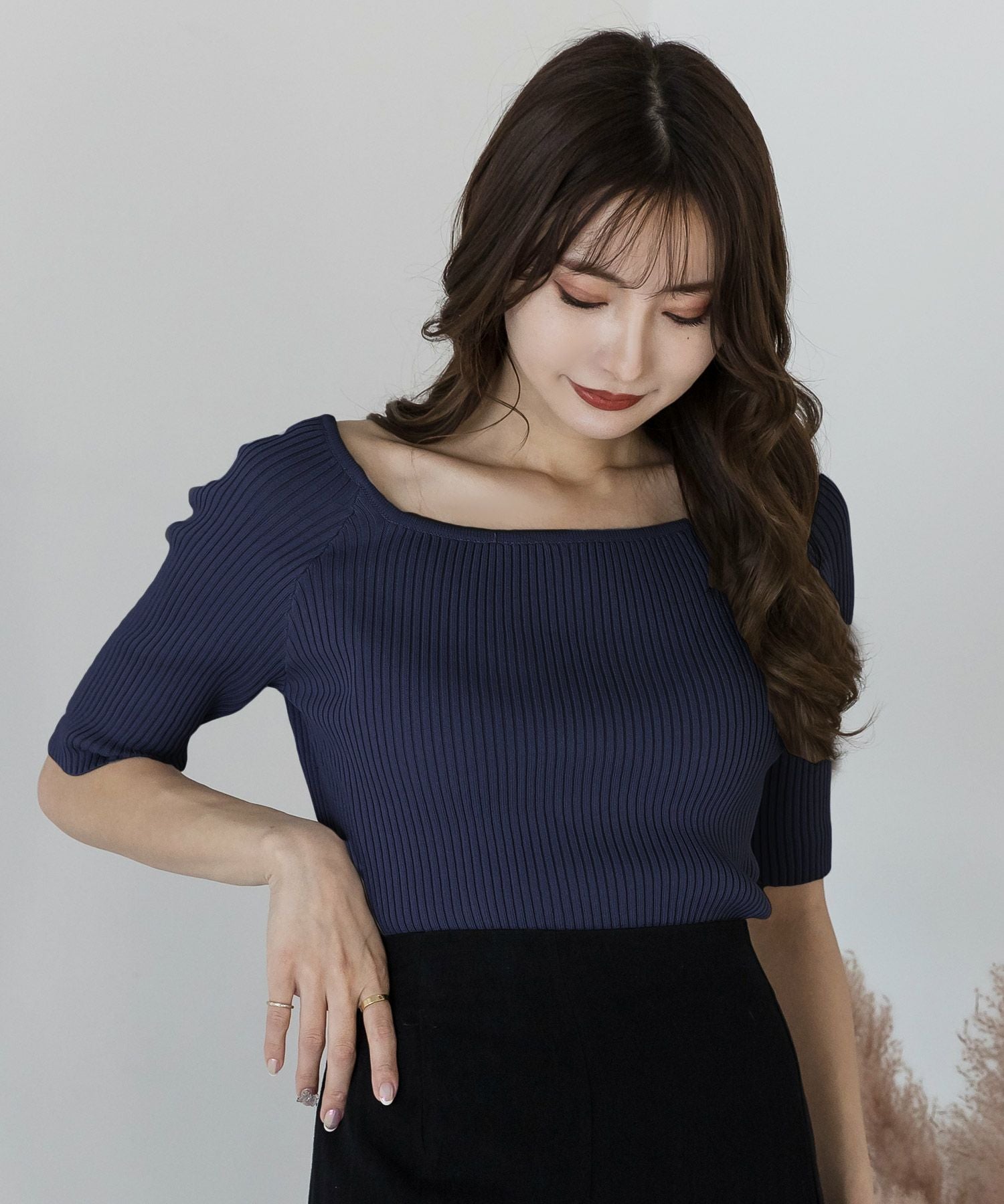 袖丈が選べるスクエアネックニット JB510595