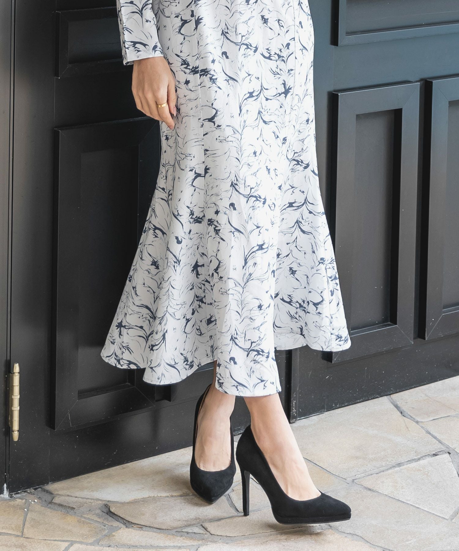 ラインフラワークロップド丈トップス×マーメイドワンピース JB23016