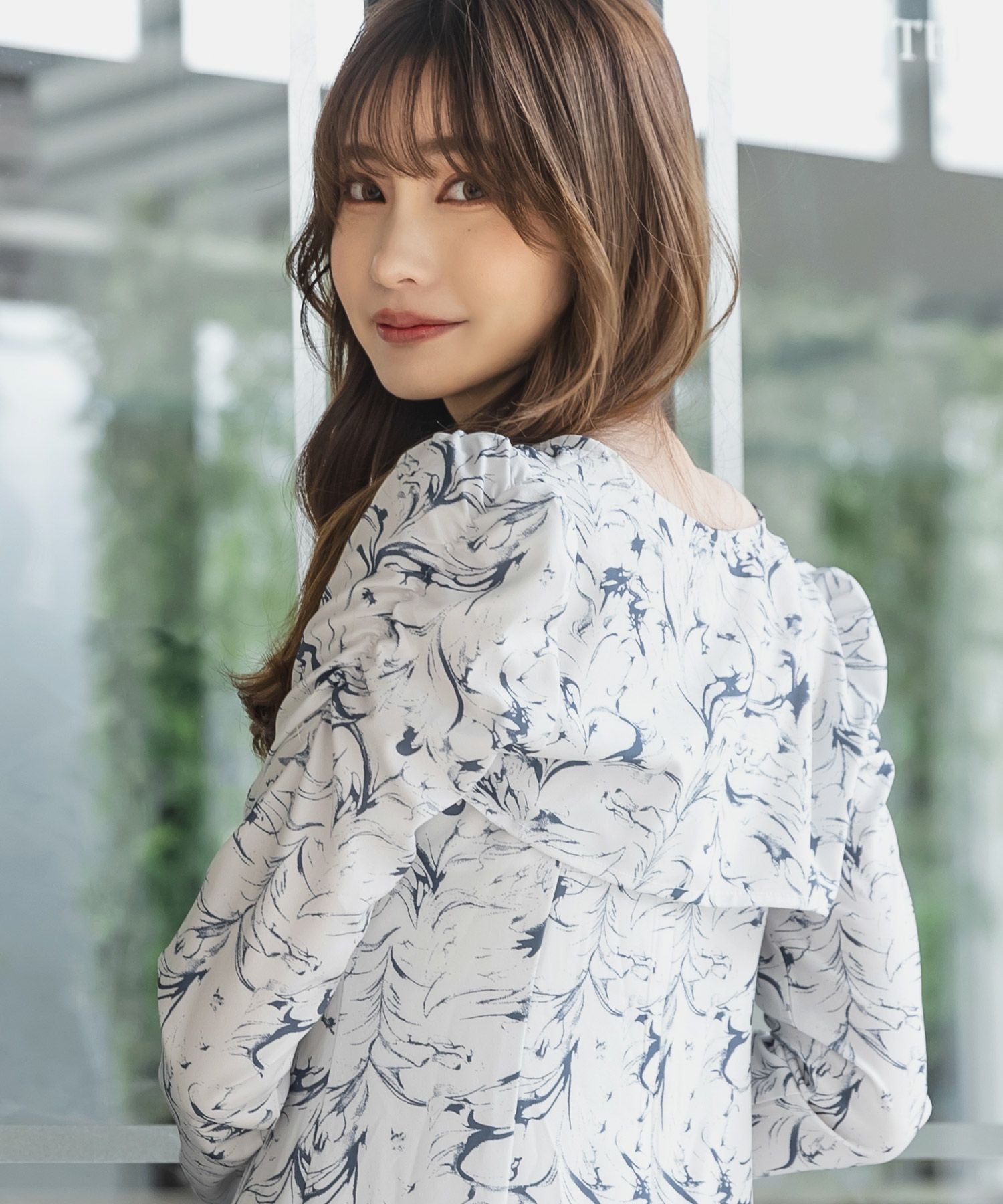 ラインフラワークロップド丈トップス×マーメイドワンピース JB23016