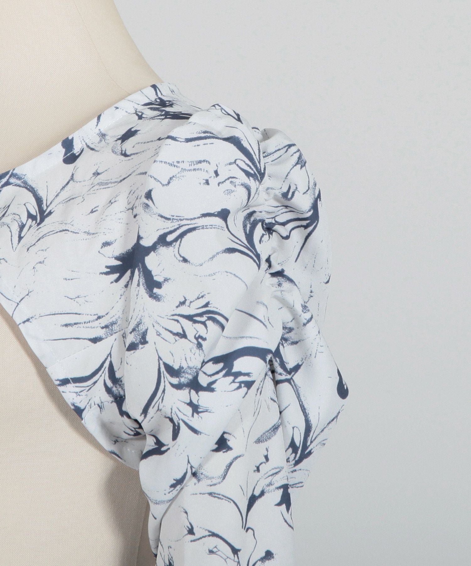 ラインフラワークロップド丈トップス×マーメイドワンピース JB23016