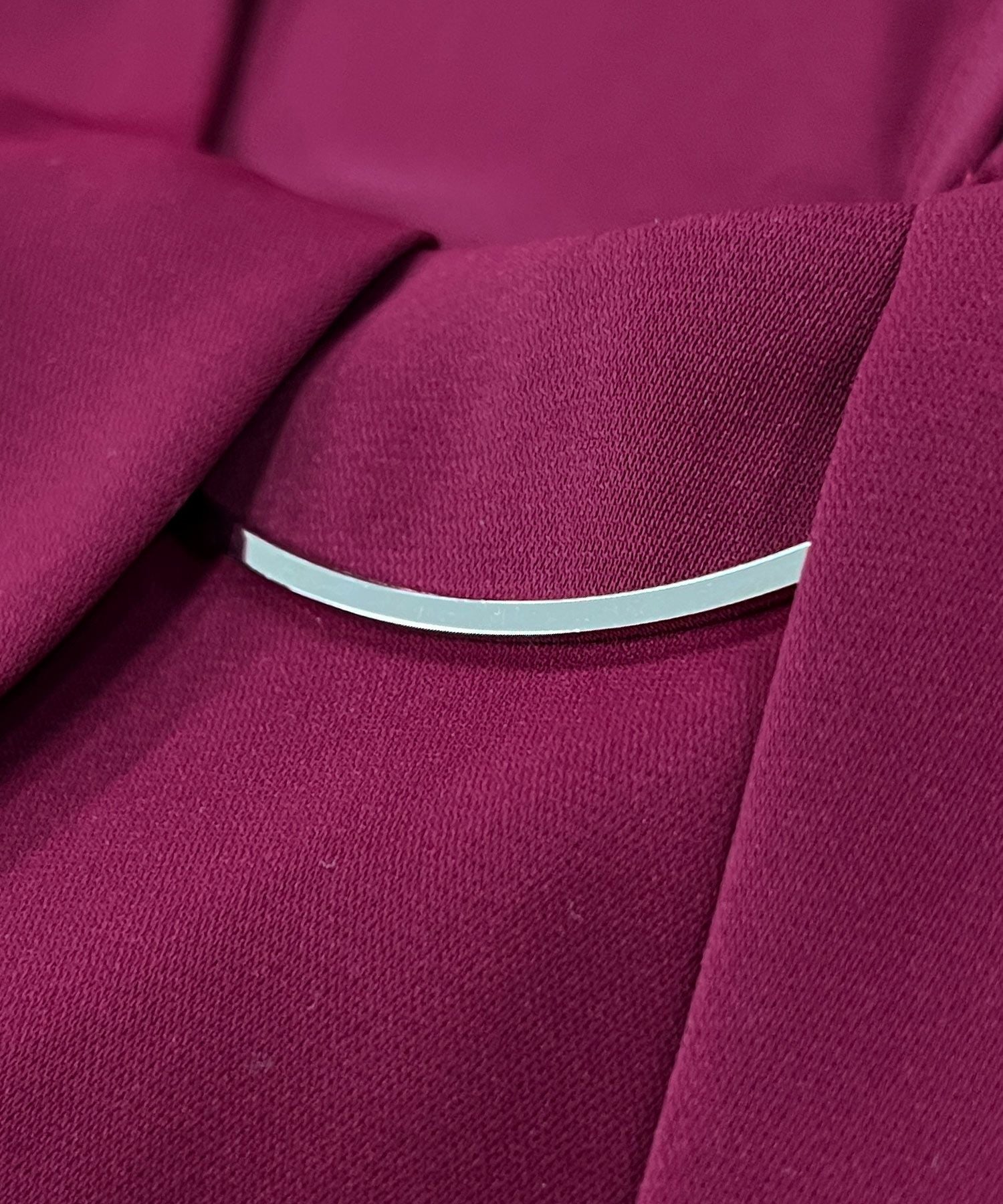 チャーム付きパーソナルカラーノースリーブブラウス・トップス JB23035