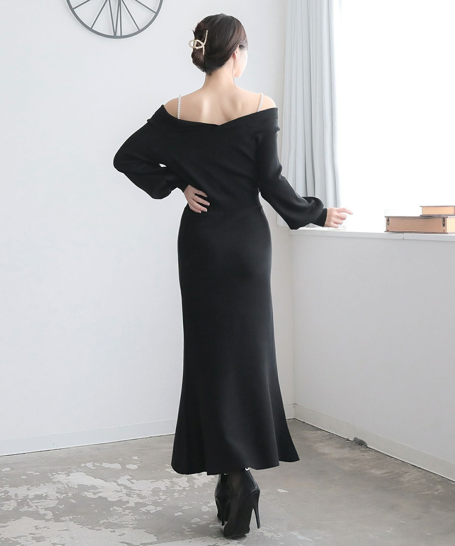 パールストラップマーメイドニットワンピース JB24006