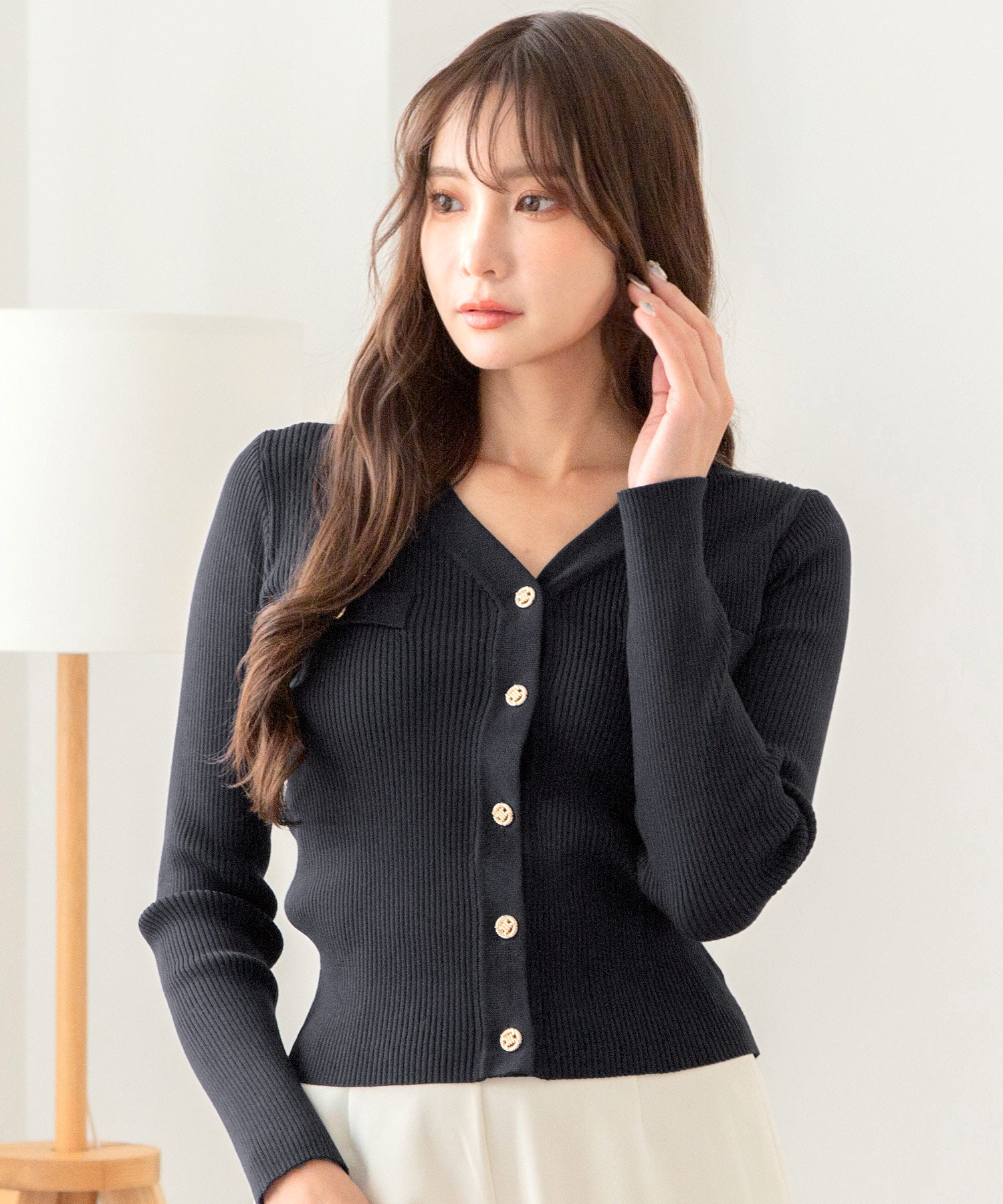ゴールドボタンVネックニットカーディガン JB24528