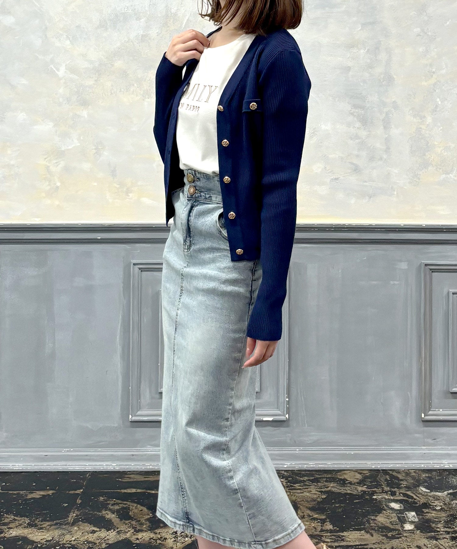 ゴールドボタンVネックニットカーディガン JB24528