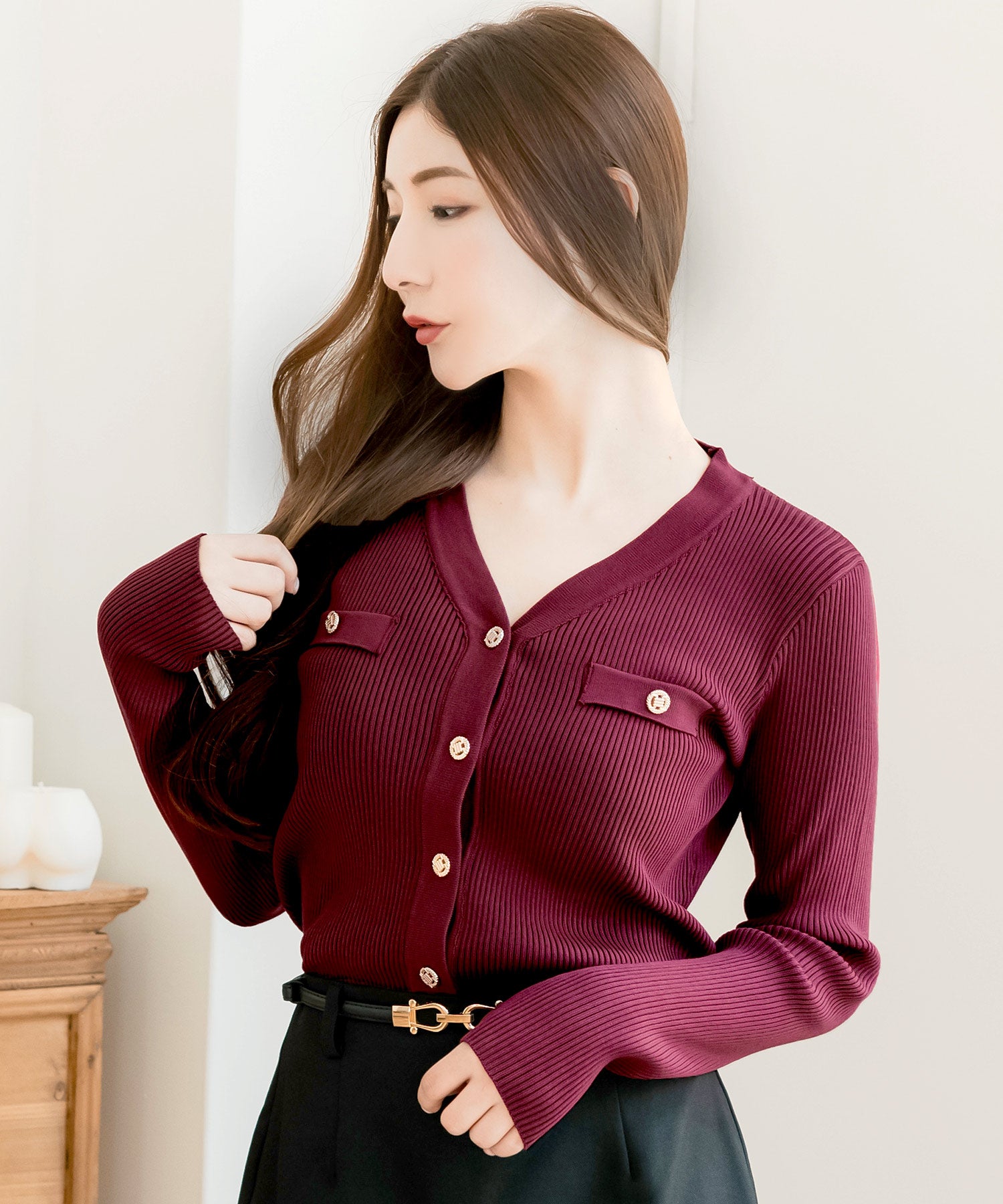 ゴールドボタンVネックニットカーディガン JB24528