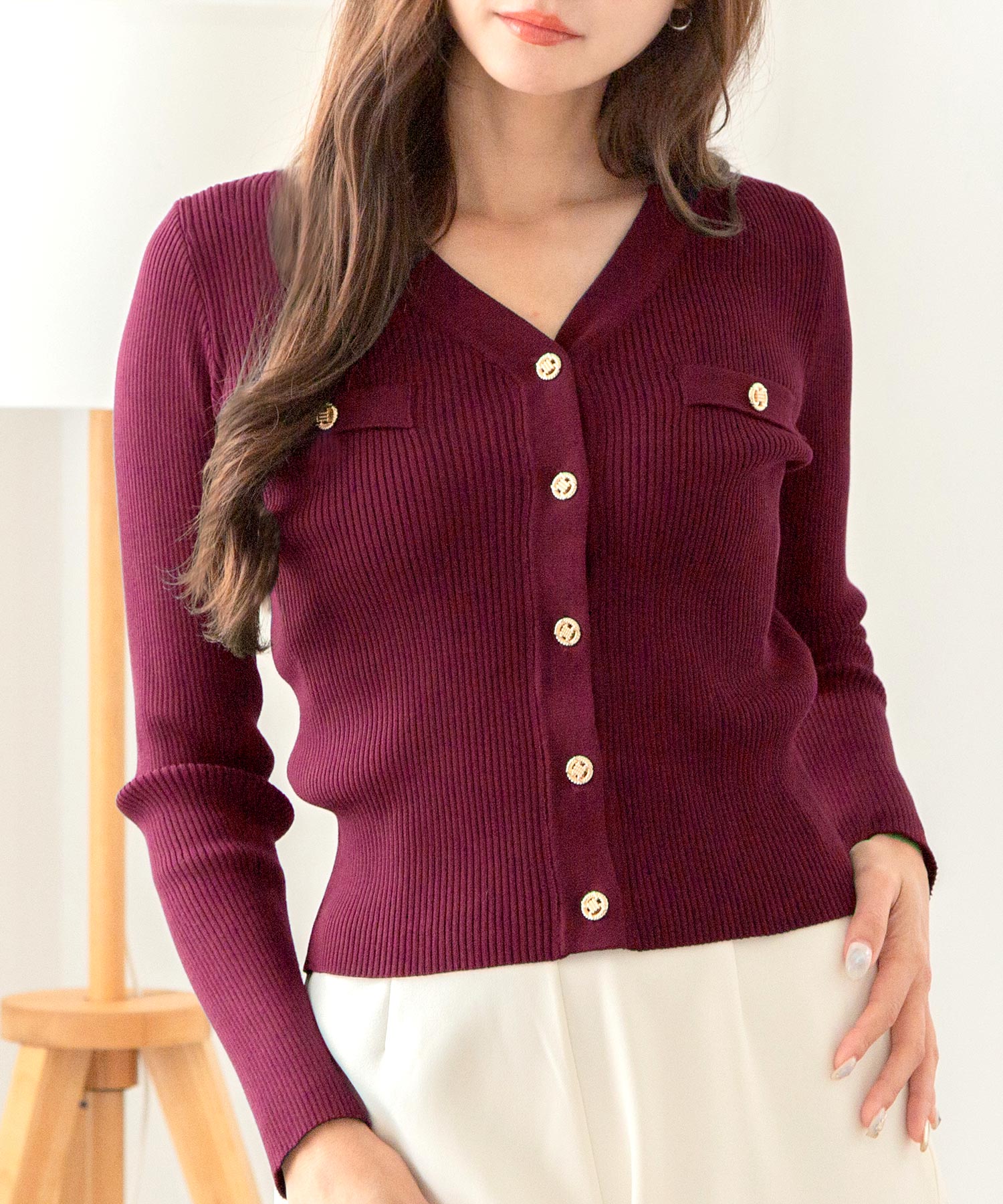 ゴールドボタンVネックニットカーディガン JB24528
