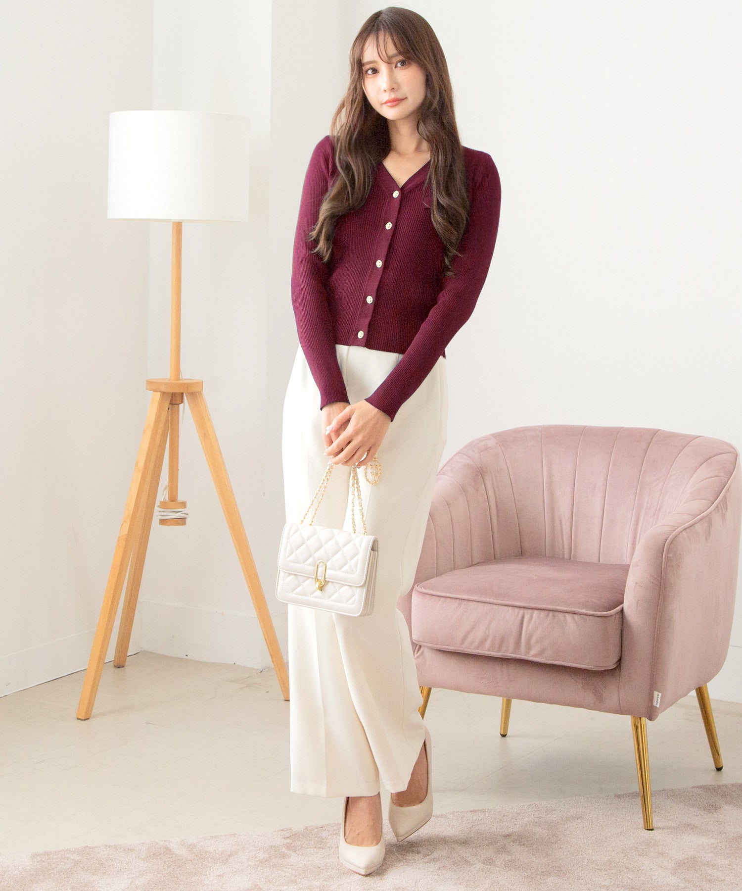 ゴールドボタンVネックニットカーディガン JB24528