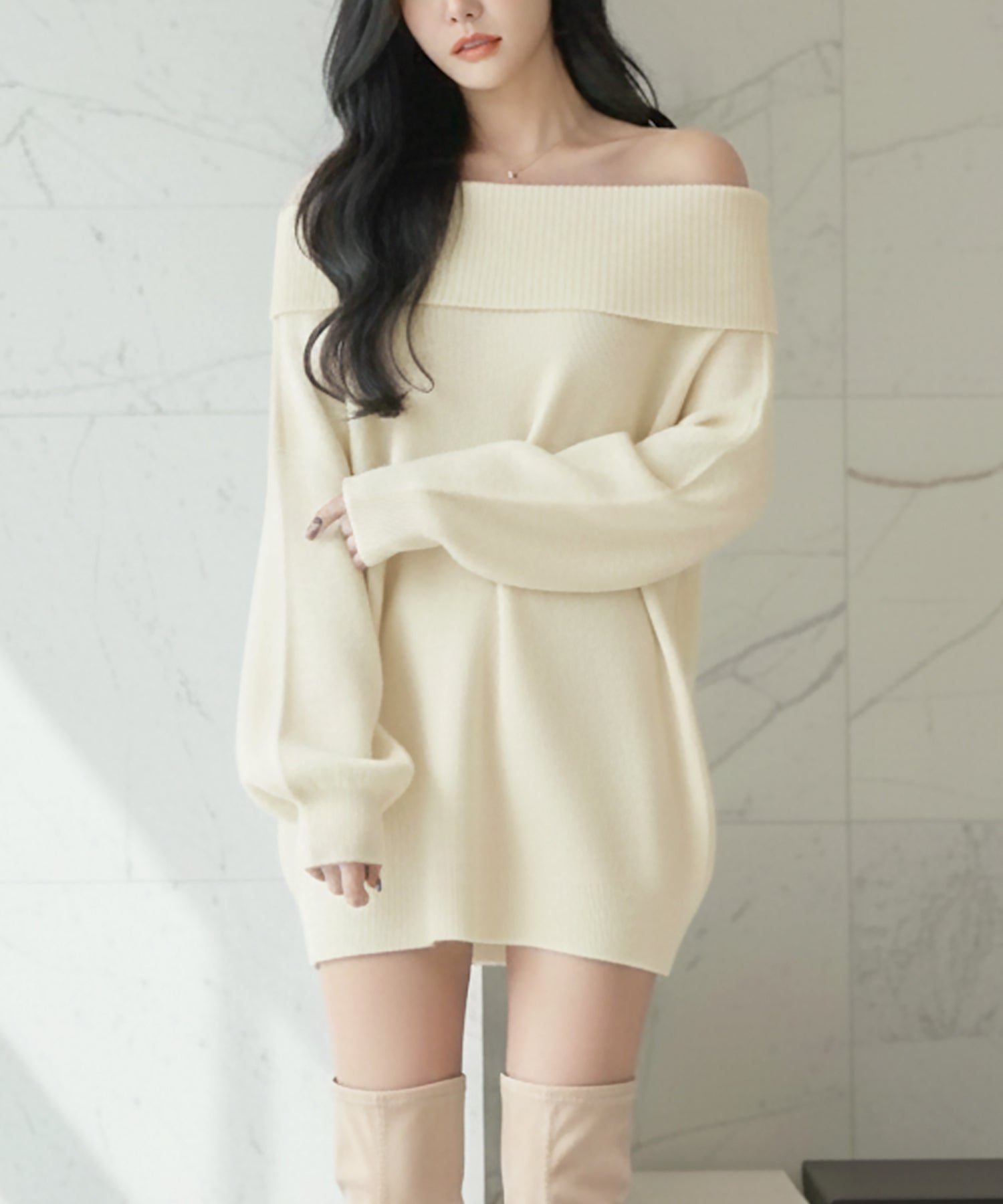 オフショルダーチュニックトップス・ワンピース JB24550