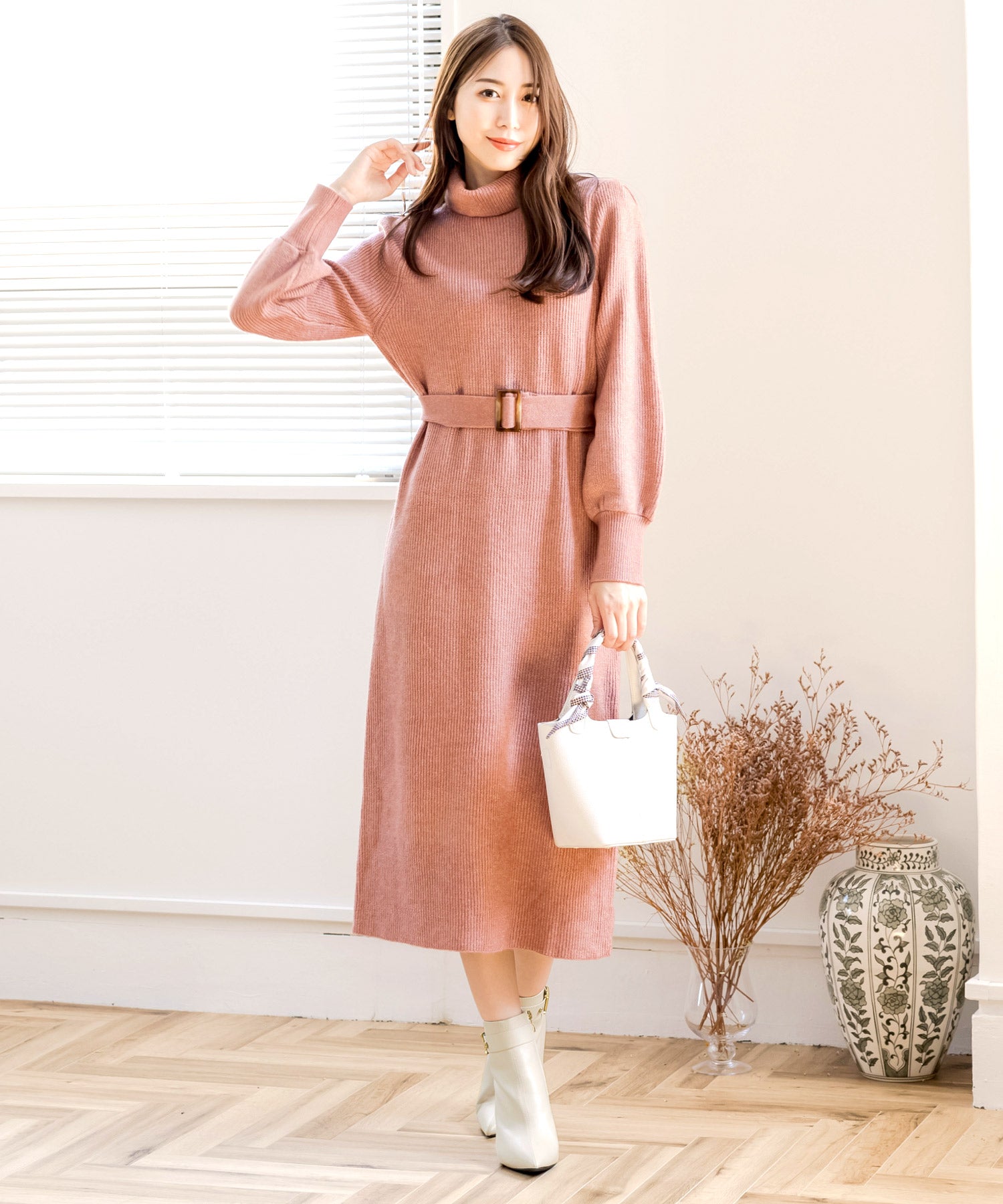 モチーフ付きショートブーツ JB24670