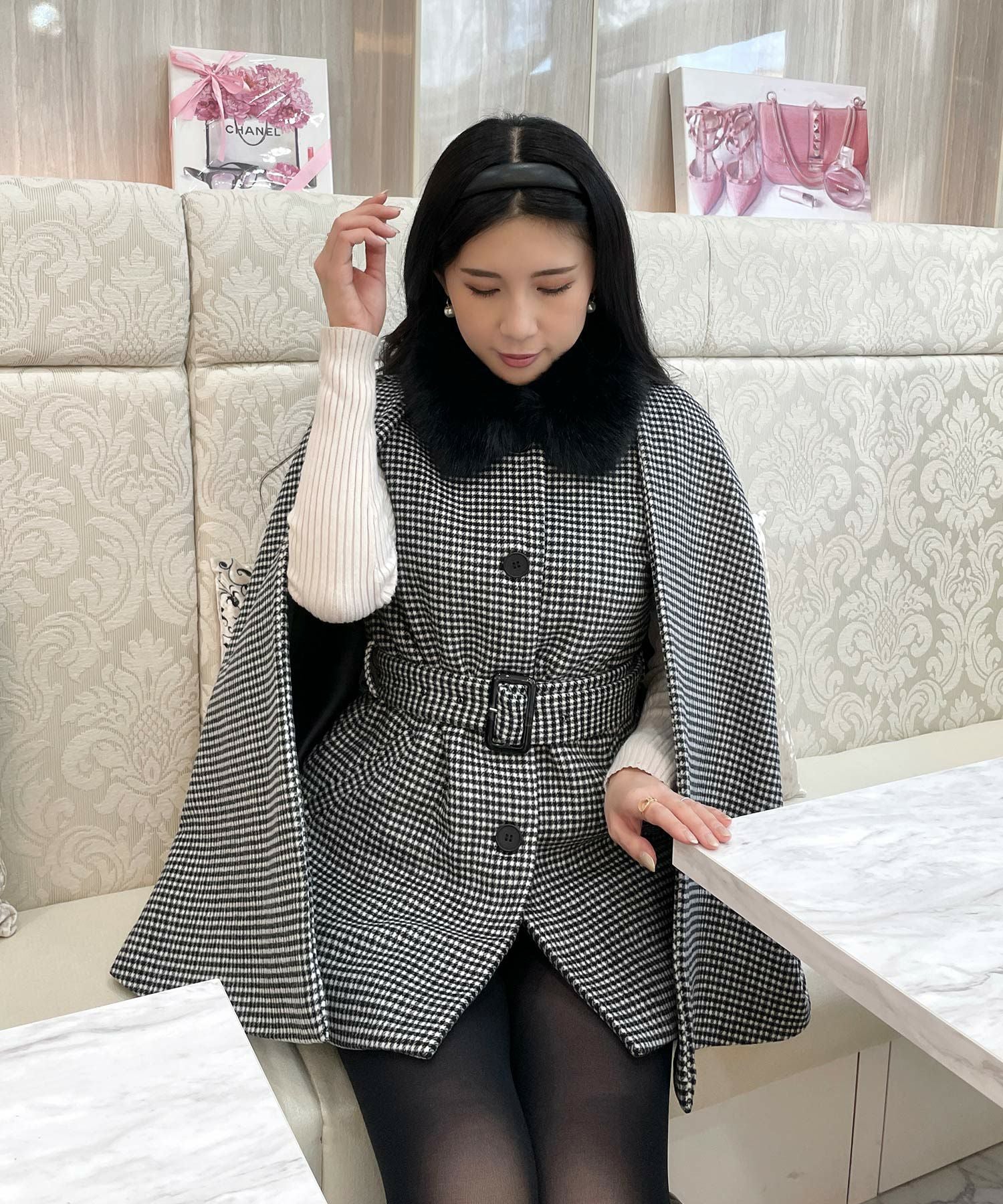 フェイクファー付きケープコート JB23575 | レディース